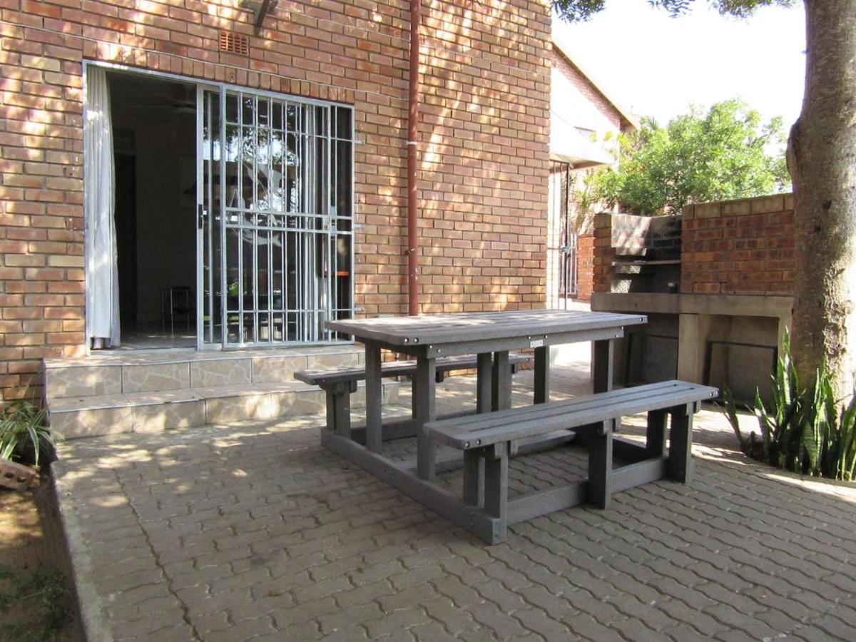 Uitspan Apartment St Lucia Exterior photo
